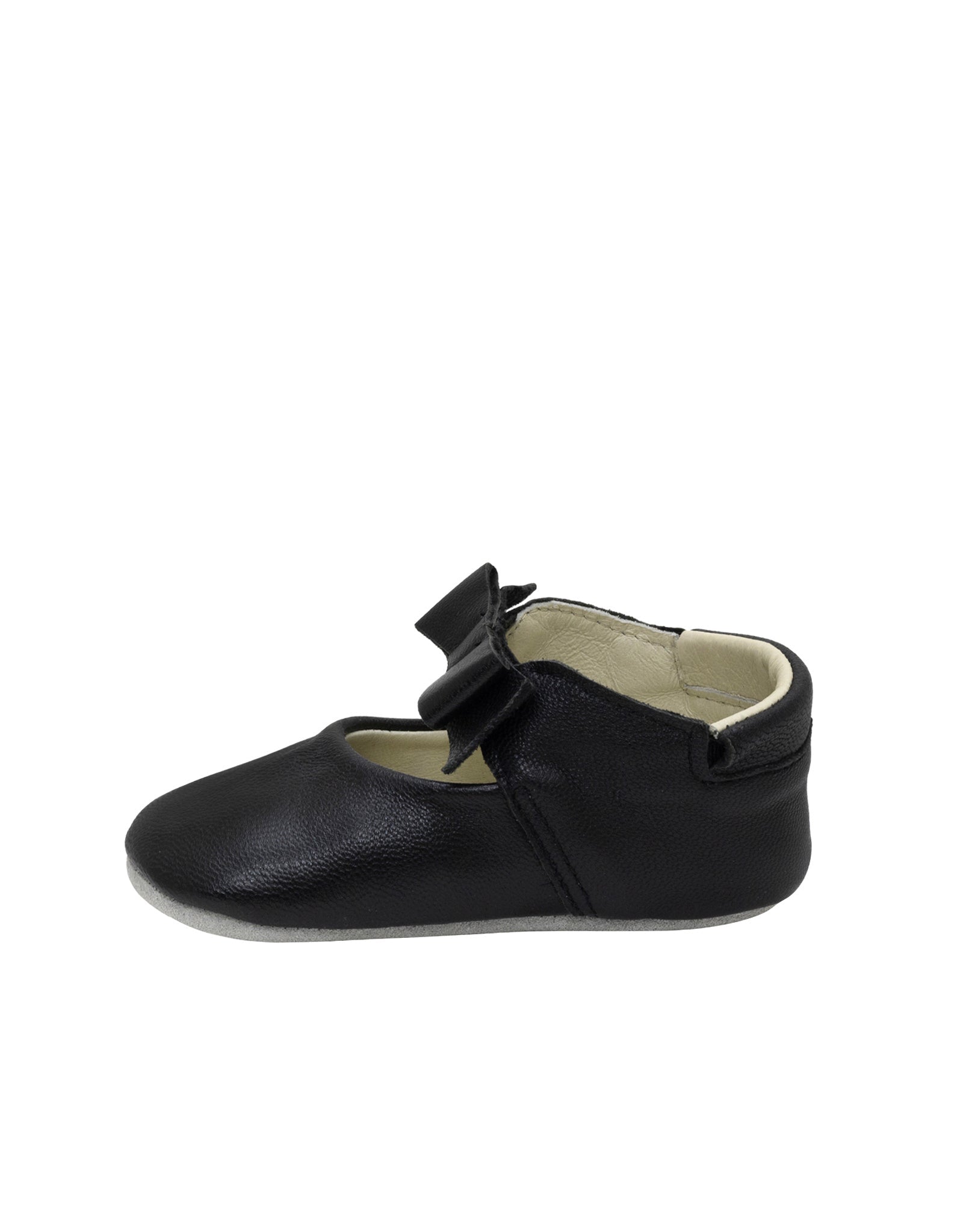 Sofia First Kicks Black, side view