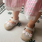 Daisies First Kicks Tan