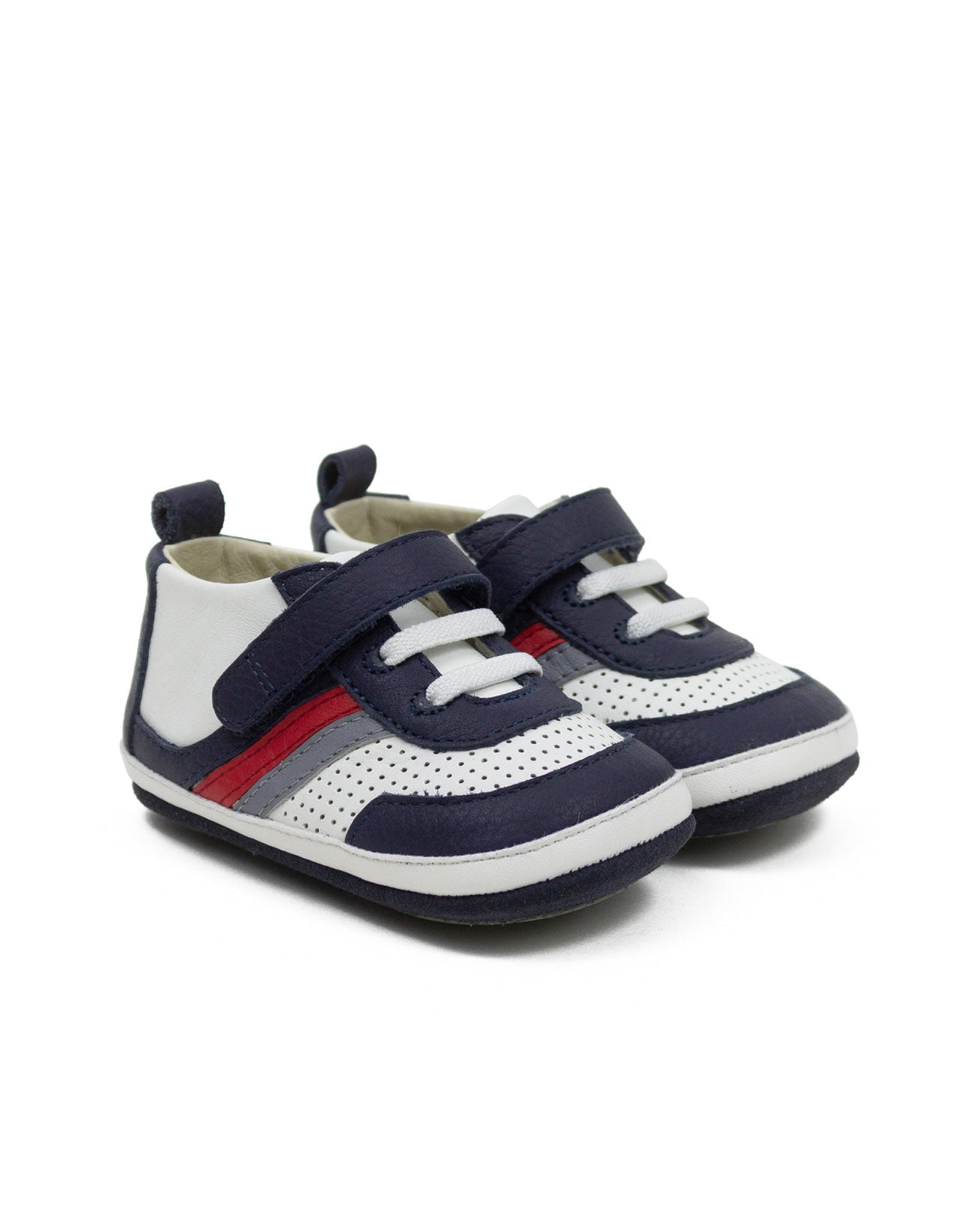 Everyday Ethan First Kicks, perspective view