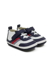 Everyday Ethan First Kicks, perspective view