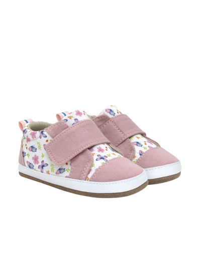 Rina First Kicks in Pink